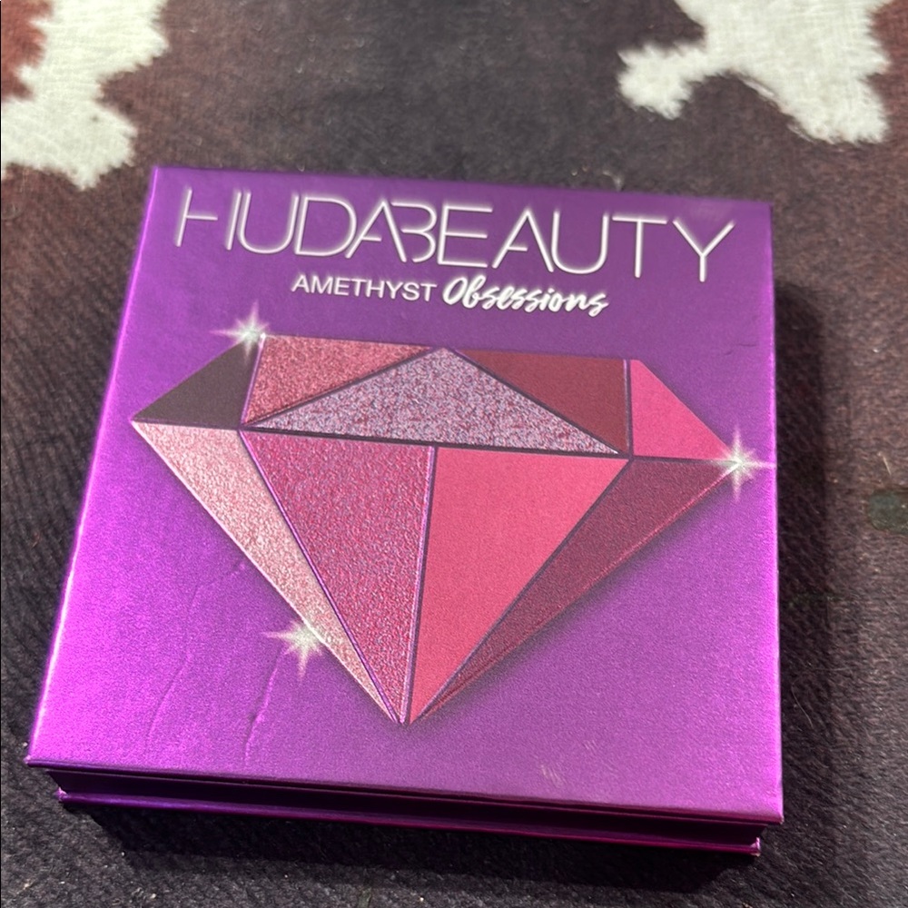 Huda Beauty Amethyst Obsessions Eyeshadow Palette - Purple